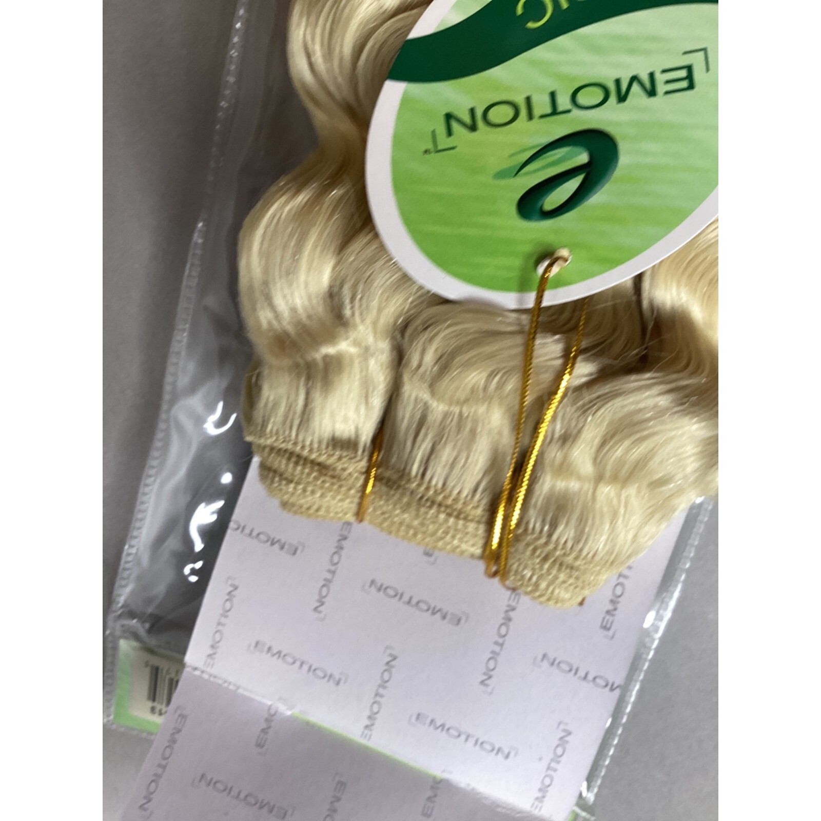 12″ Deep Wave Color #613 Platinum Blonde Blended Hair Extensions Track Emotion