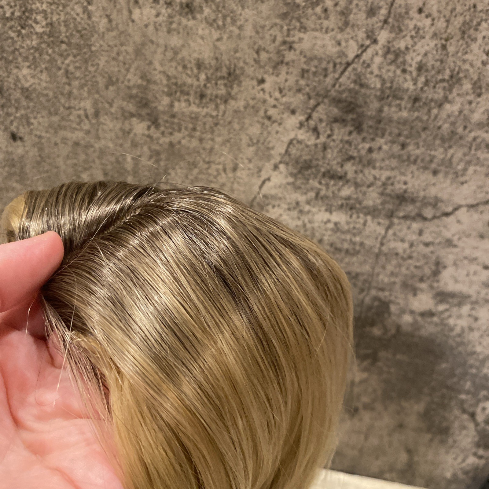 Long hair synthetic topper blonde wavy hair -brown roots- No Bangs rooted blonde