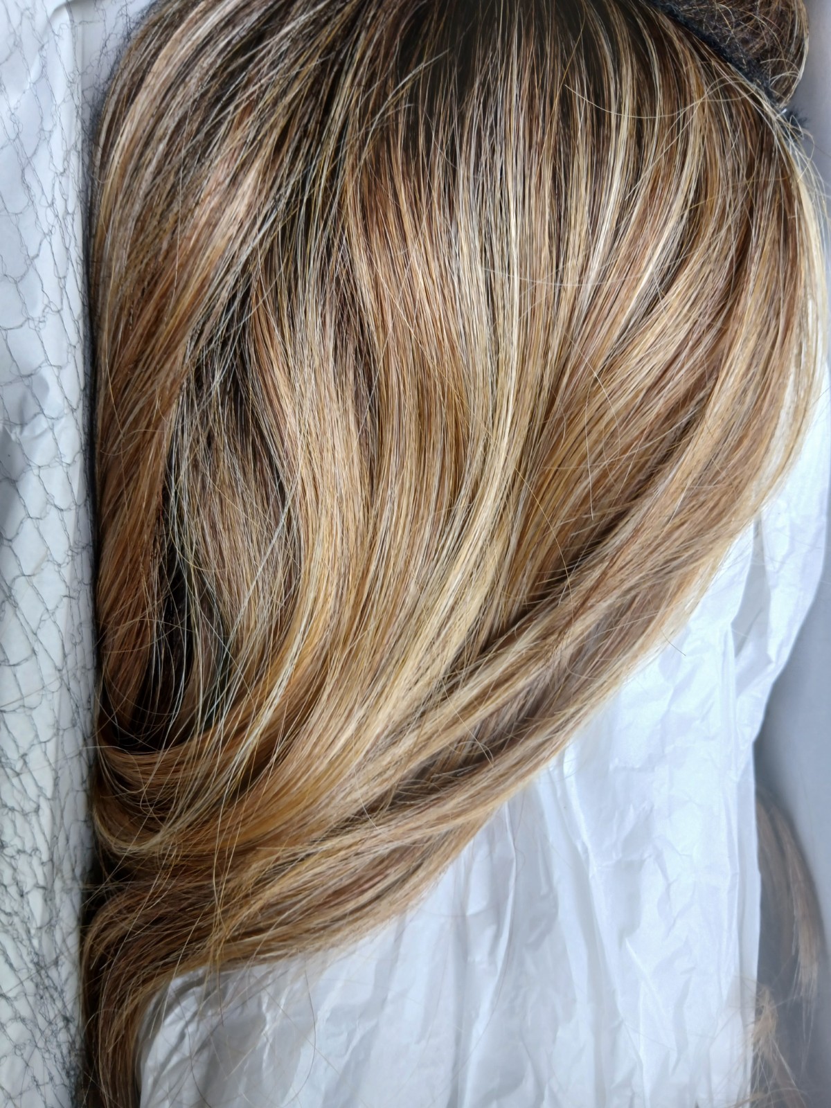 BelleTress Shakerato Wig Sugar Cookie With Hazelnut New