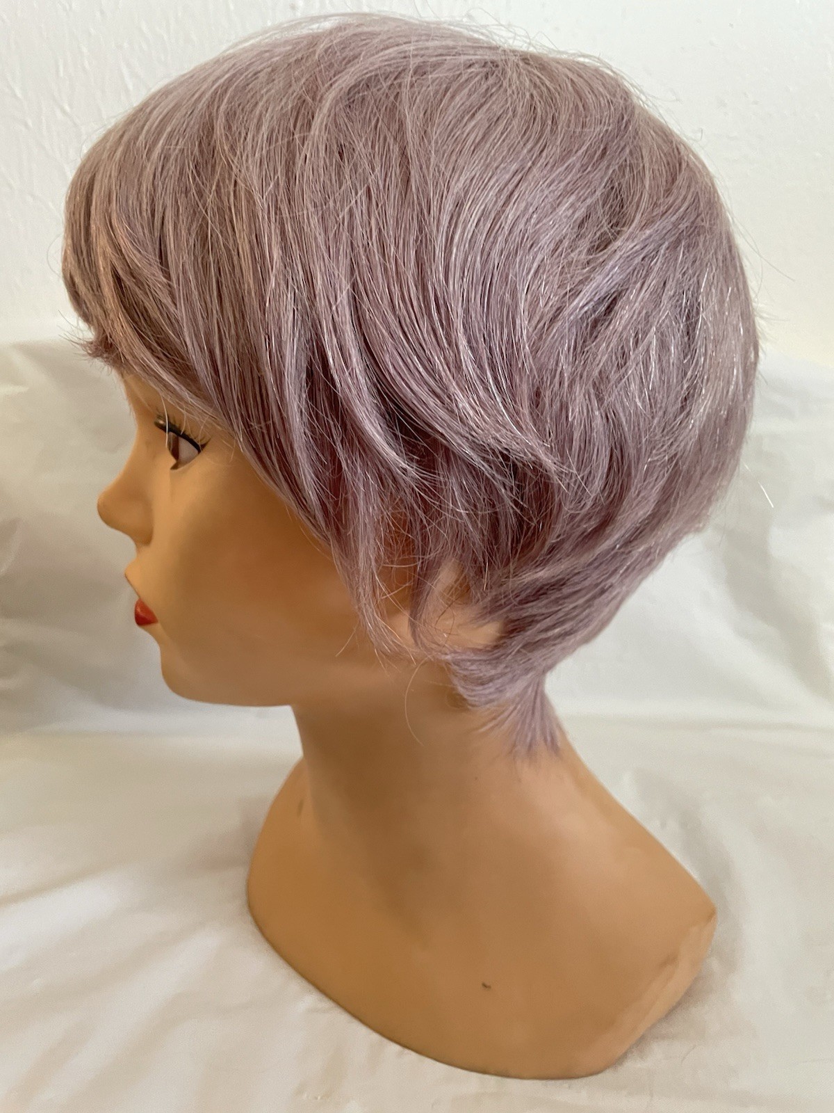 NIP Xuchang Yingduo Short Wispy Longer Bang Wig Salt & Pepper H11-Grey