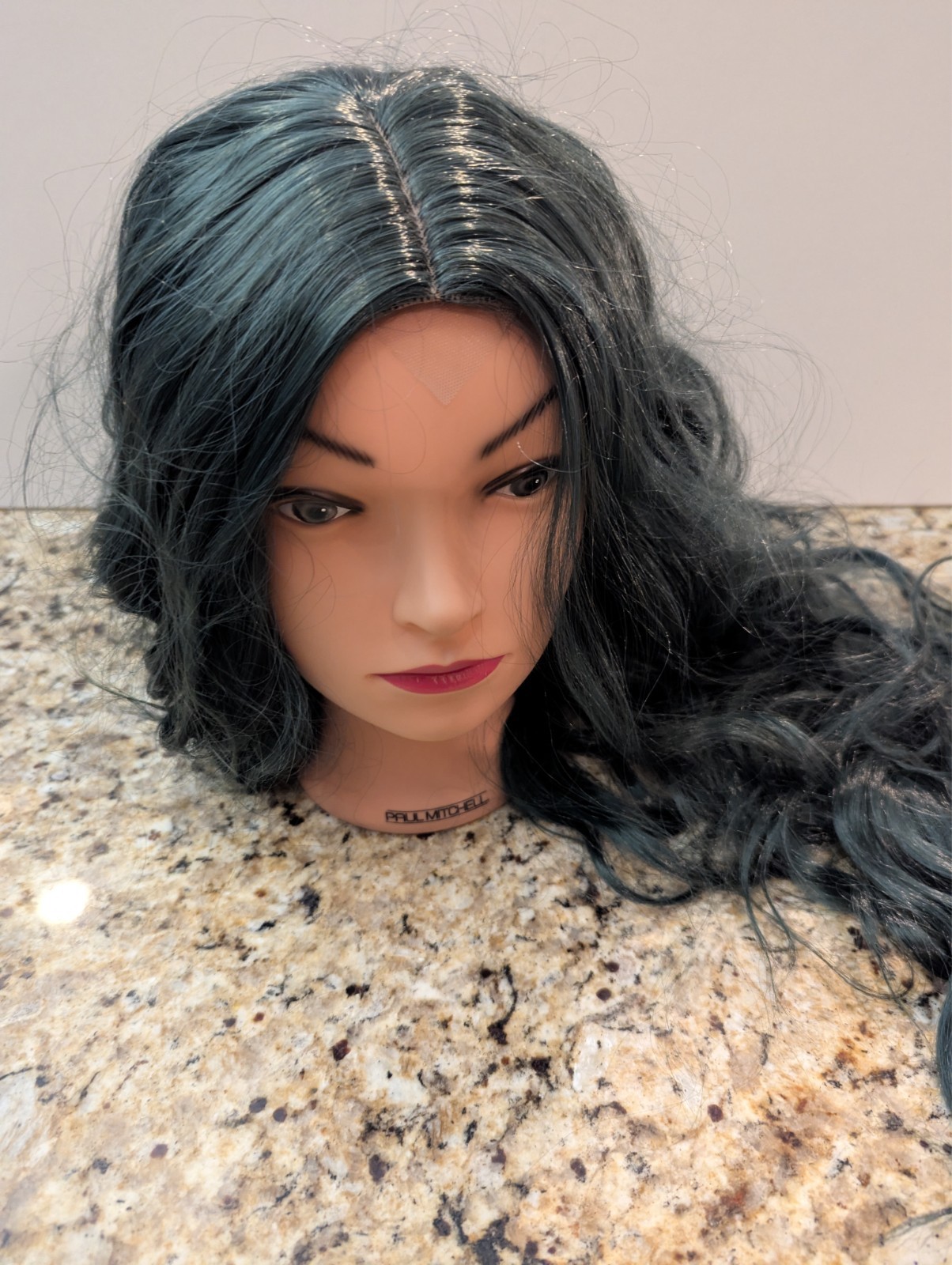 Women’s 26″ Hair Wig Layered Wavy Dark Green