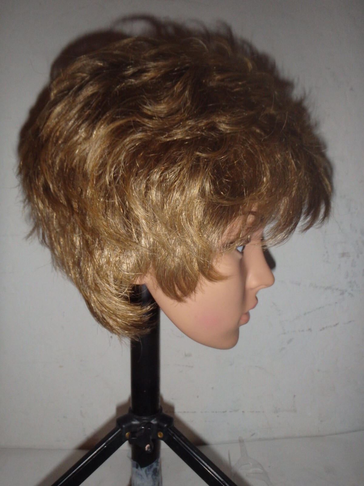 TWC Fashion Club Designs Daisy 14/16H Average Synthetic Wig