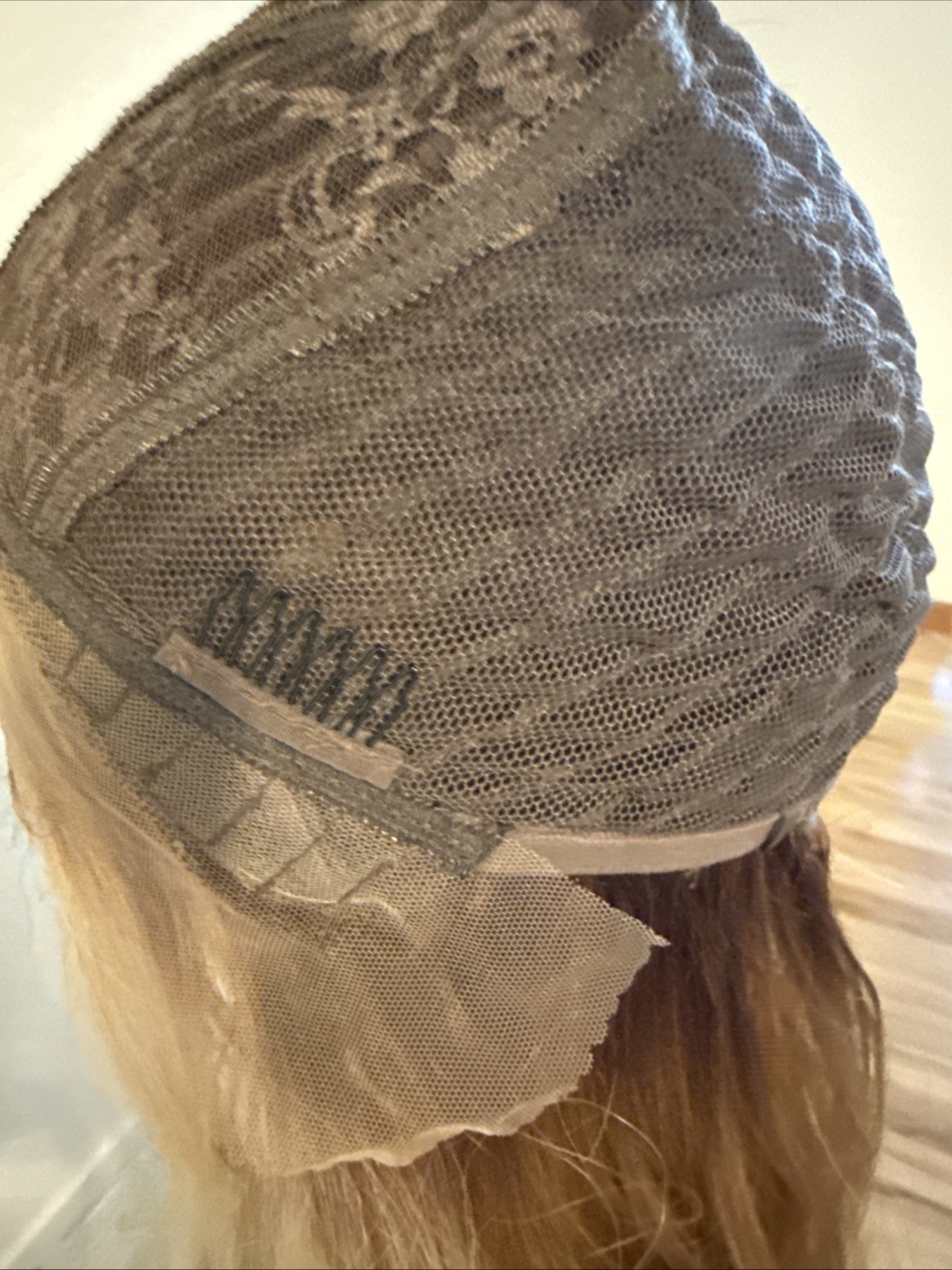 670 Ash Blonde 28” 613 Tips Ombre Ash Golden feels Like Real Hair. Wavy