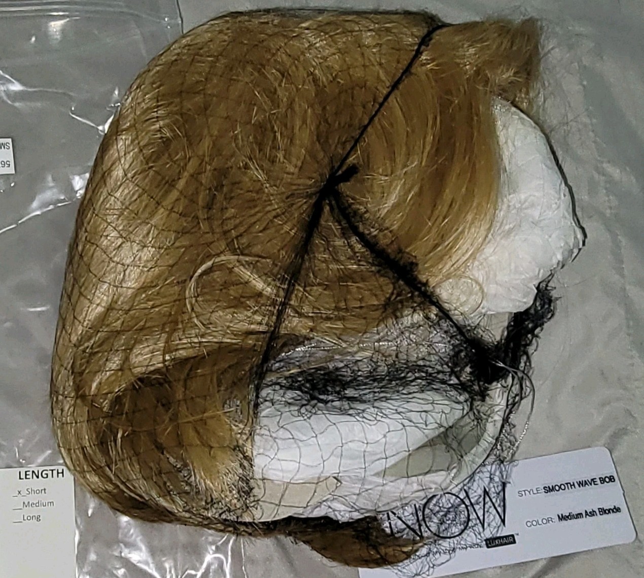 NOW LUXHAIR Smooth Wave Bob Wig Medium Ash Blonde Hair NWT NEW FREE SHIP