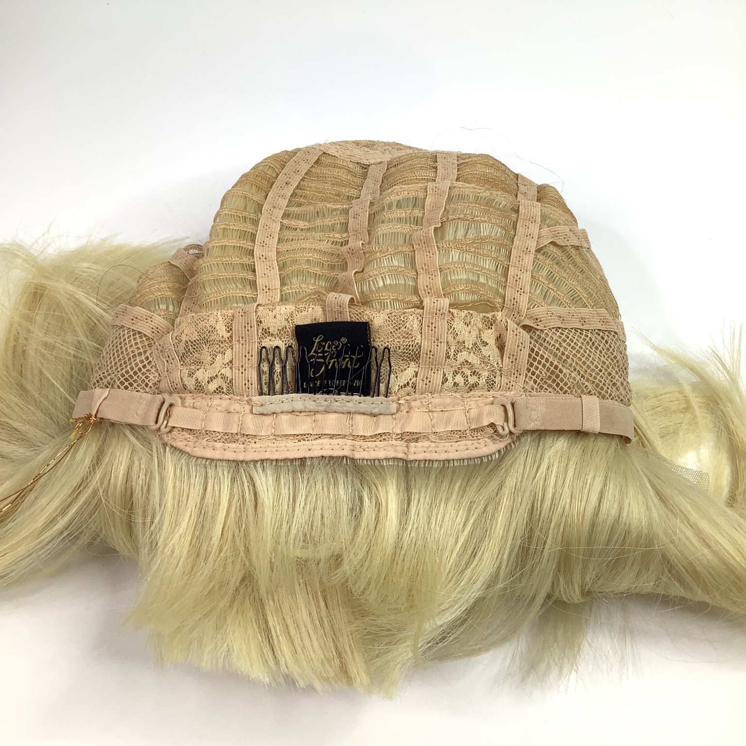 Outre SleekLay Part PERI Lace Front Wig 10″ Color 613 Blonde