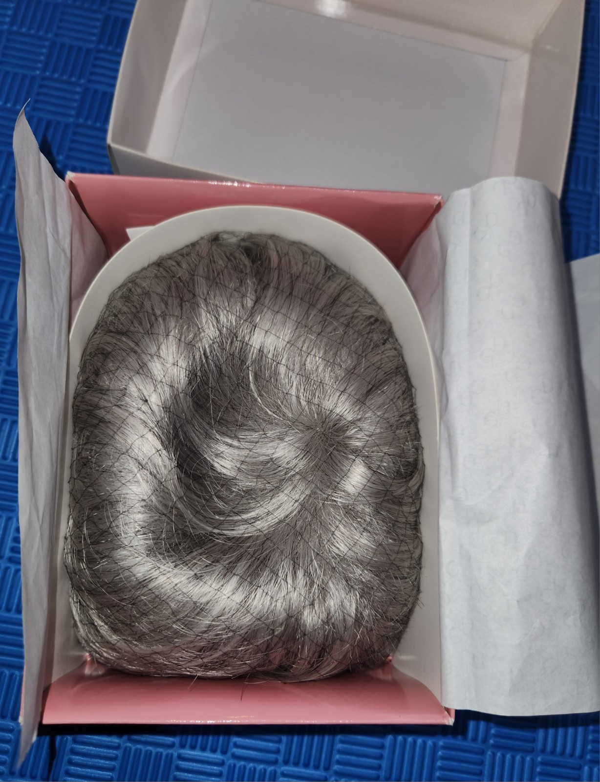 Estetica Designs DIAMOND WIG Color R59T LIGHT 3 TONE GRAY BLEND NEVER USED