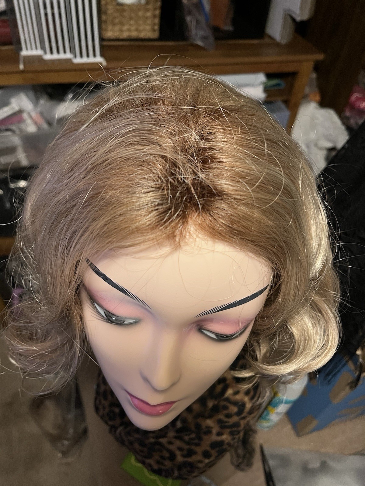wig 17″ monofilament blond waves classic adjustable cap nwot #1600