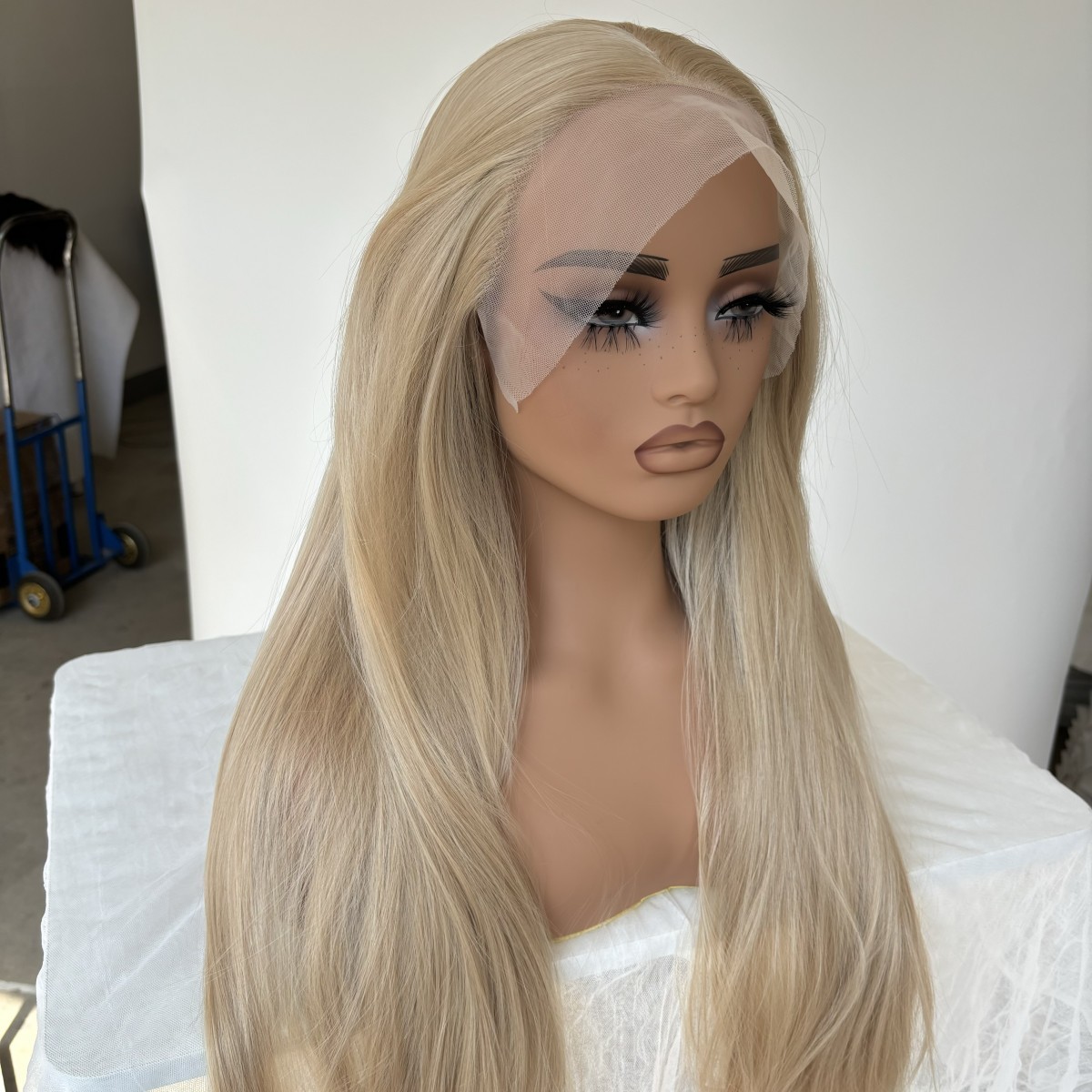 Long Straight Lace Frontal Wigs Mixed Blonde Heat Resistant Synthetic Hair