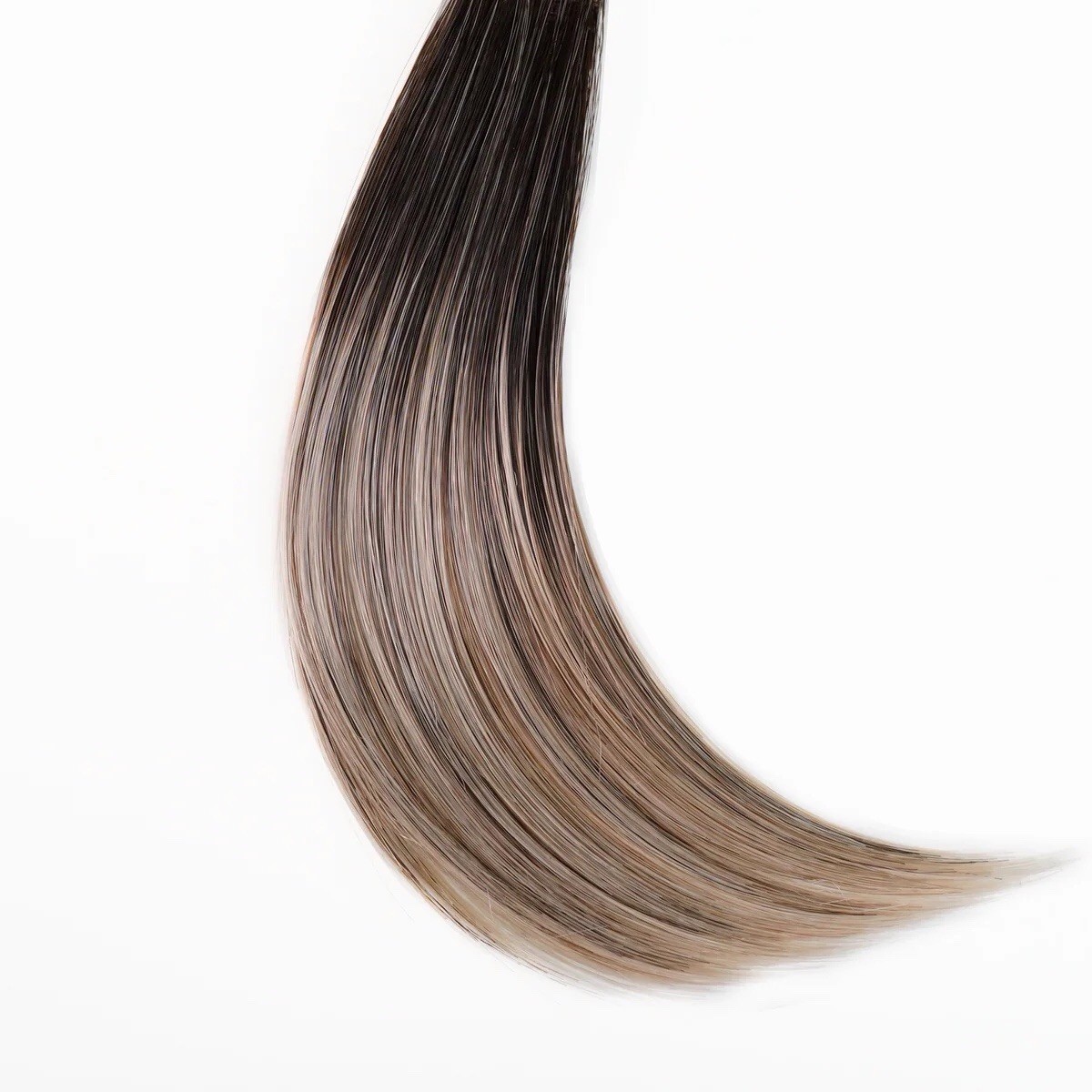 NEW IN BOX TRESSALLURE WIG MC1426 LEADING EDGE 36/25/23/R6 MOON DUST SOLD OUT