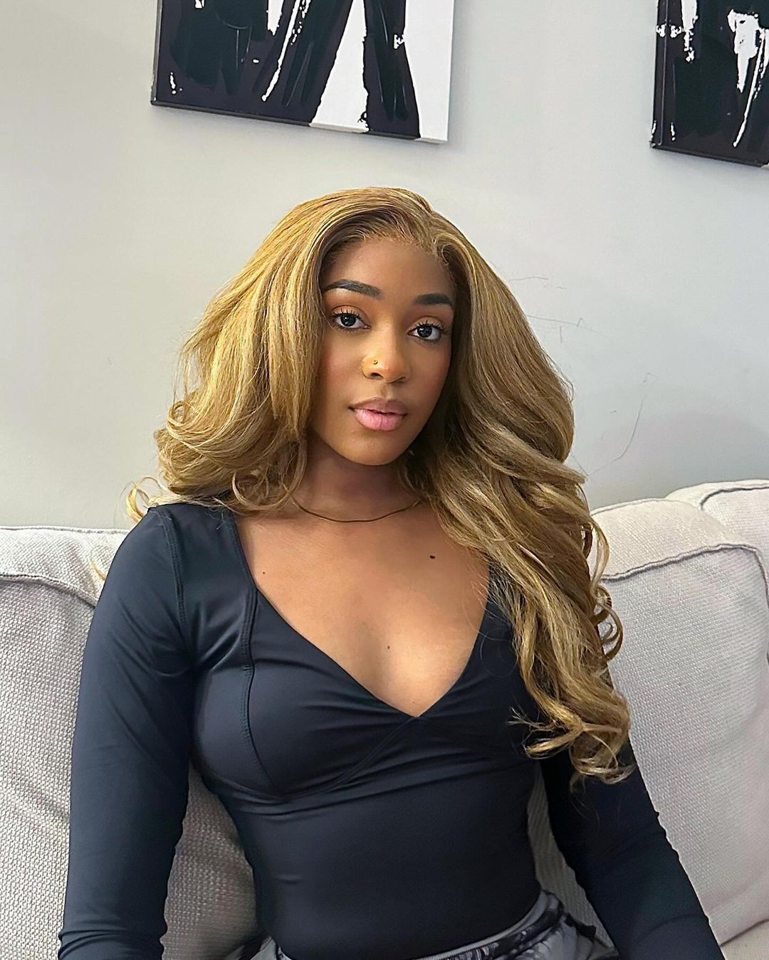 LUXLUXE Nia Wavy Glamour 20 in Long T Part Lace Front Wig, Heat Resistant Fibers