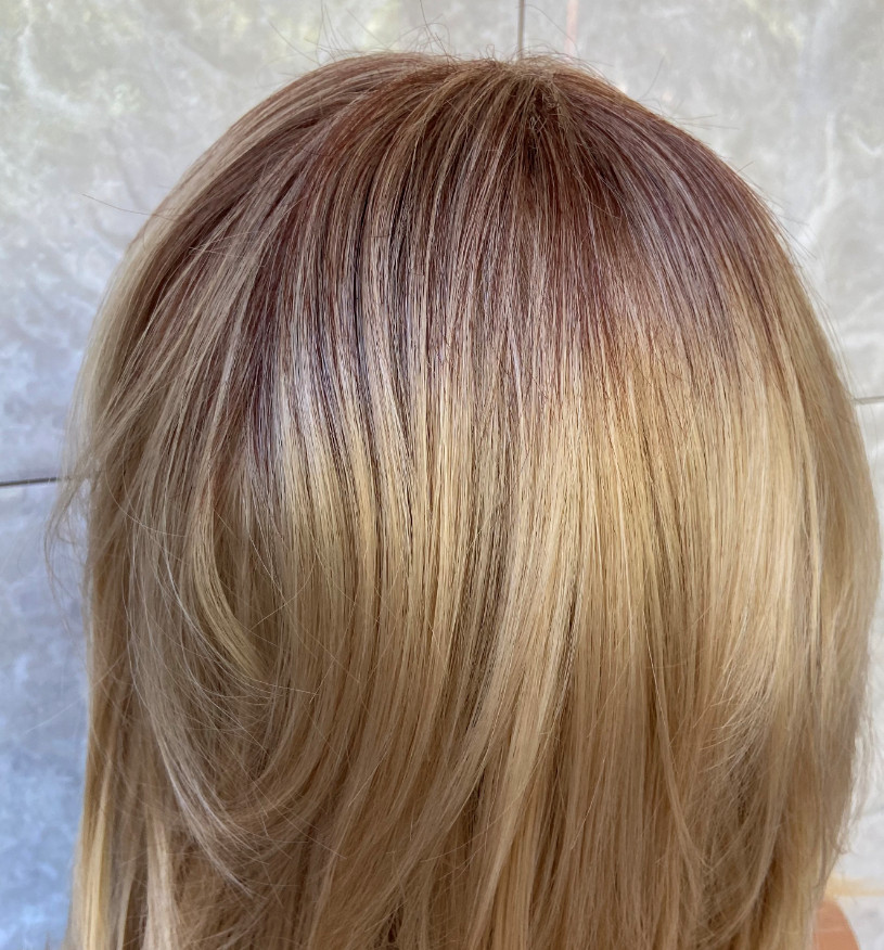 Medium Straight Layered Rooted Blonde Mix Synthetic Hair Wigs Women Soft Natural