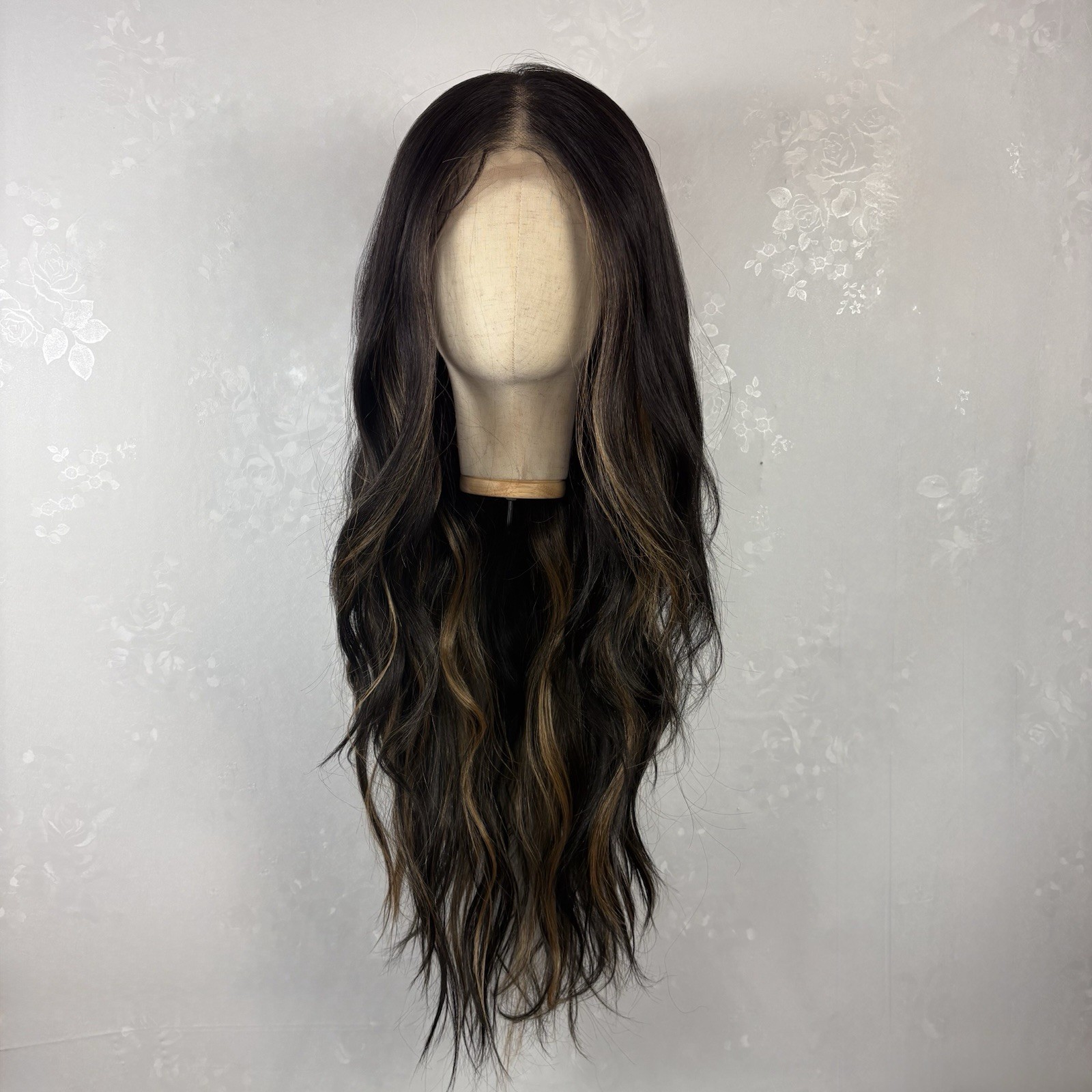 FULL Lace Daily WIG! Long wavy Black with brown highlights. Human hair Blend