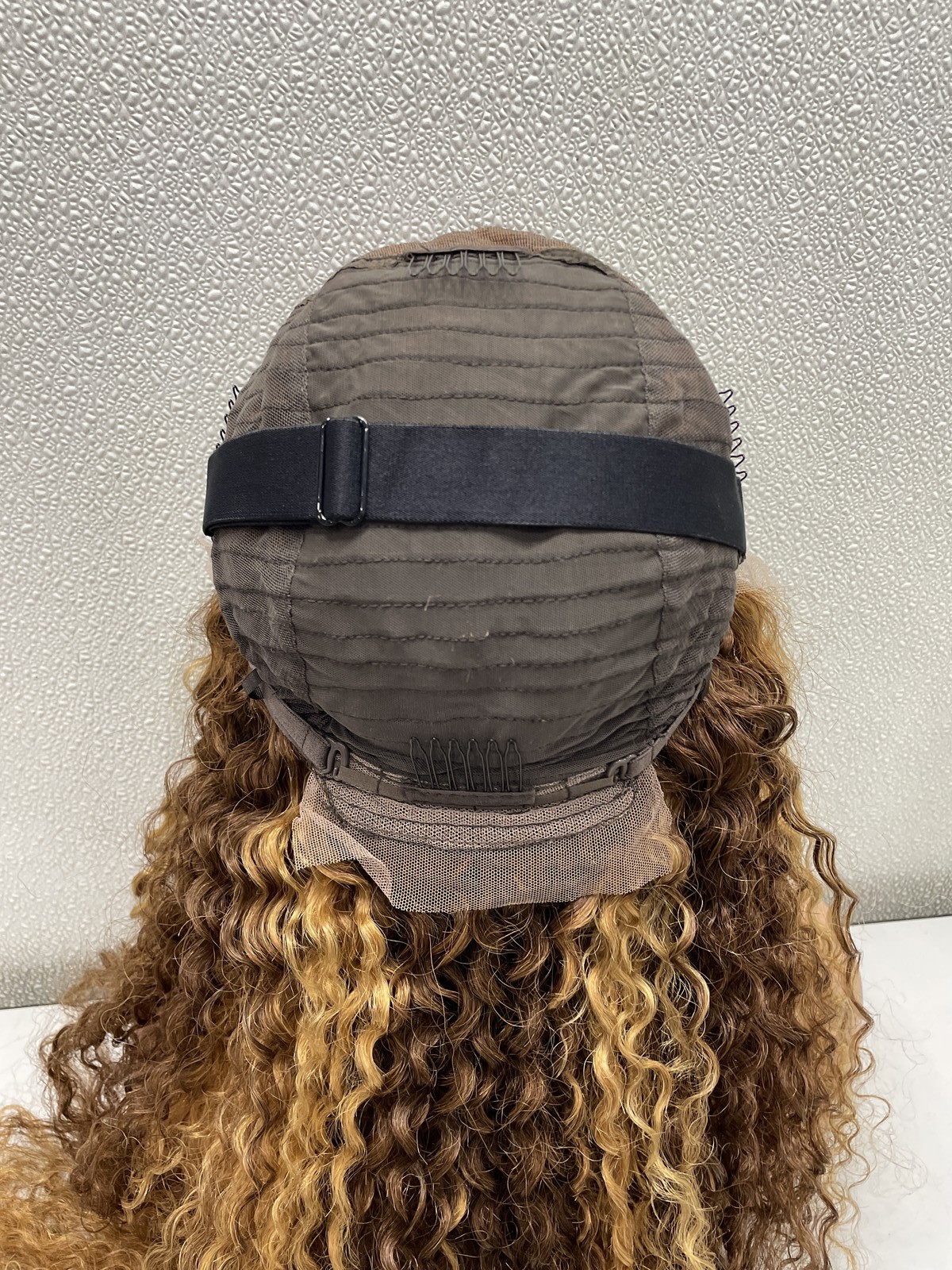 Highlight Ombre Deep Wave Human Hair Blend Lace Front Glueless Wig, 34″