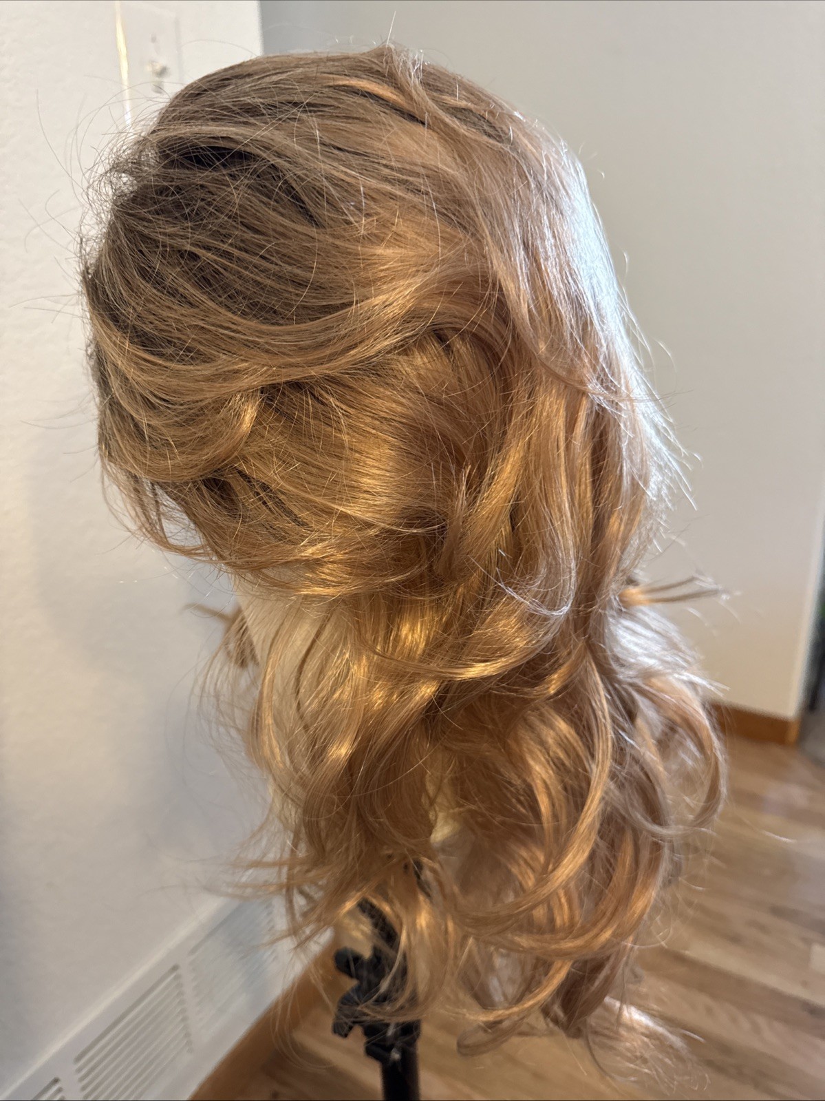 684 Golden Blonde 22” Ombre Golden feels Like Real Hair. Wavy
