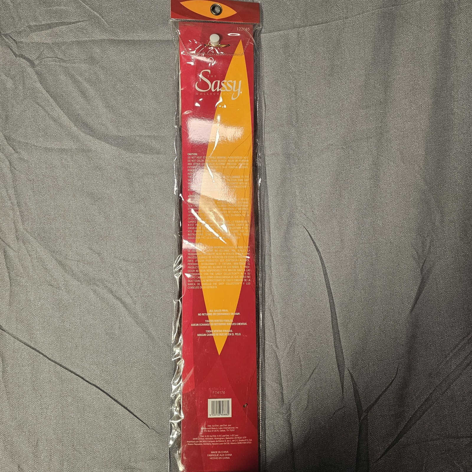 Sassy Collection 20″ F4/30 Silky Yaki Synthetic Weaving Hair – 1 Pack Sew-In
