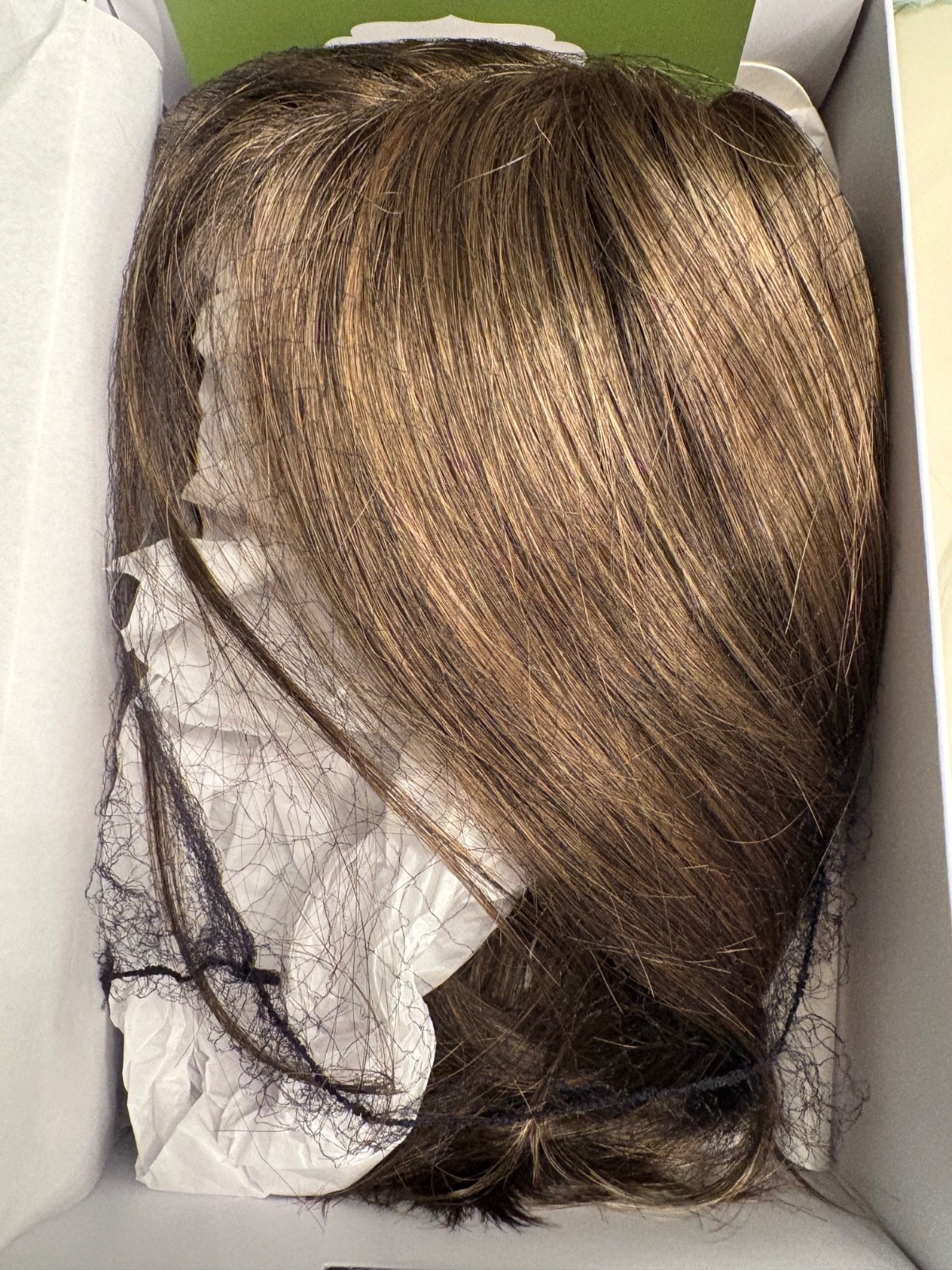 Jamison wig by Estetica average cap color R14/8H