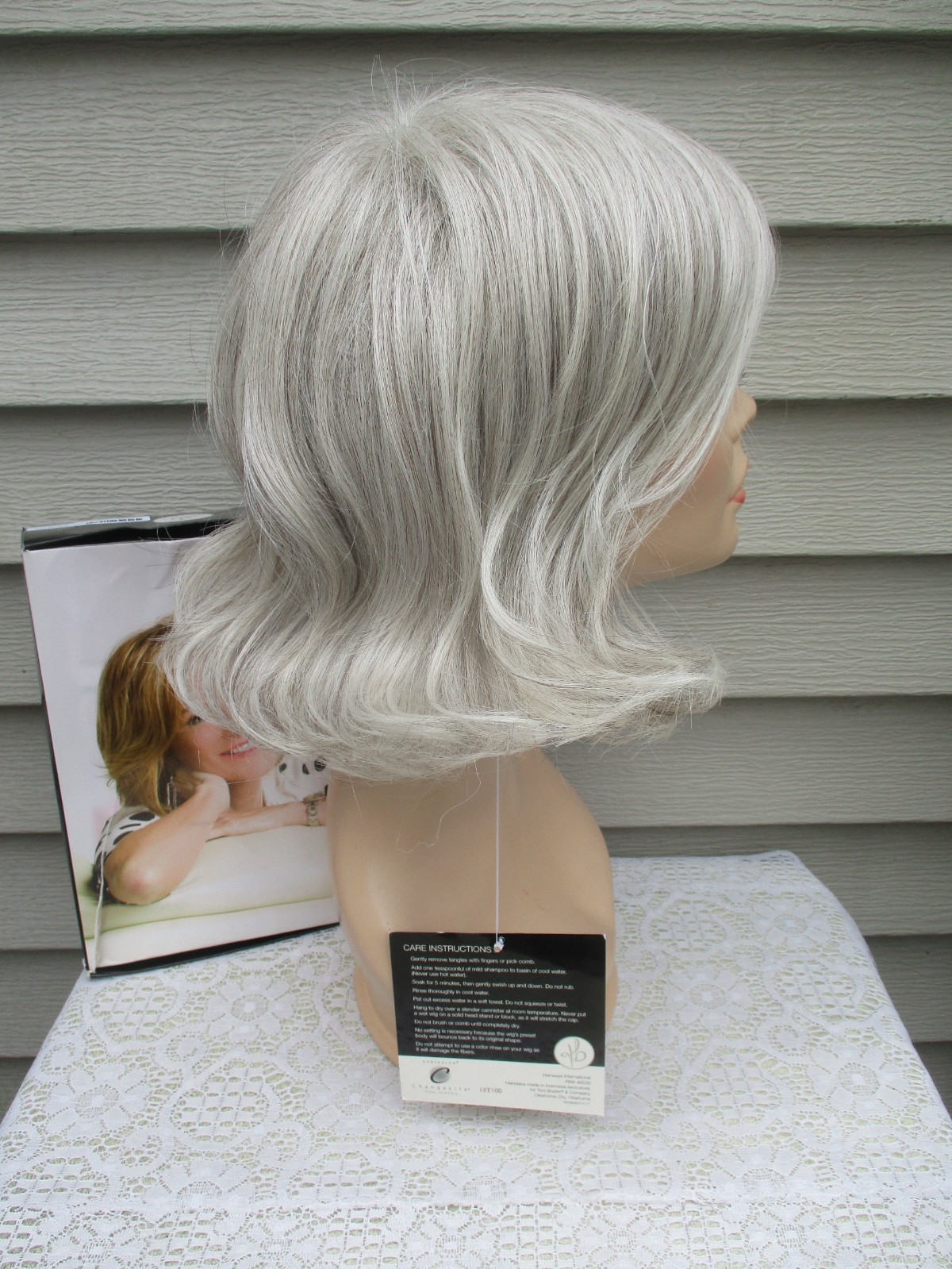 Toni Brattin Wig ENTICING Size Reg AVERAGE Color LIGHT GRAY Heat Friendly