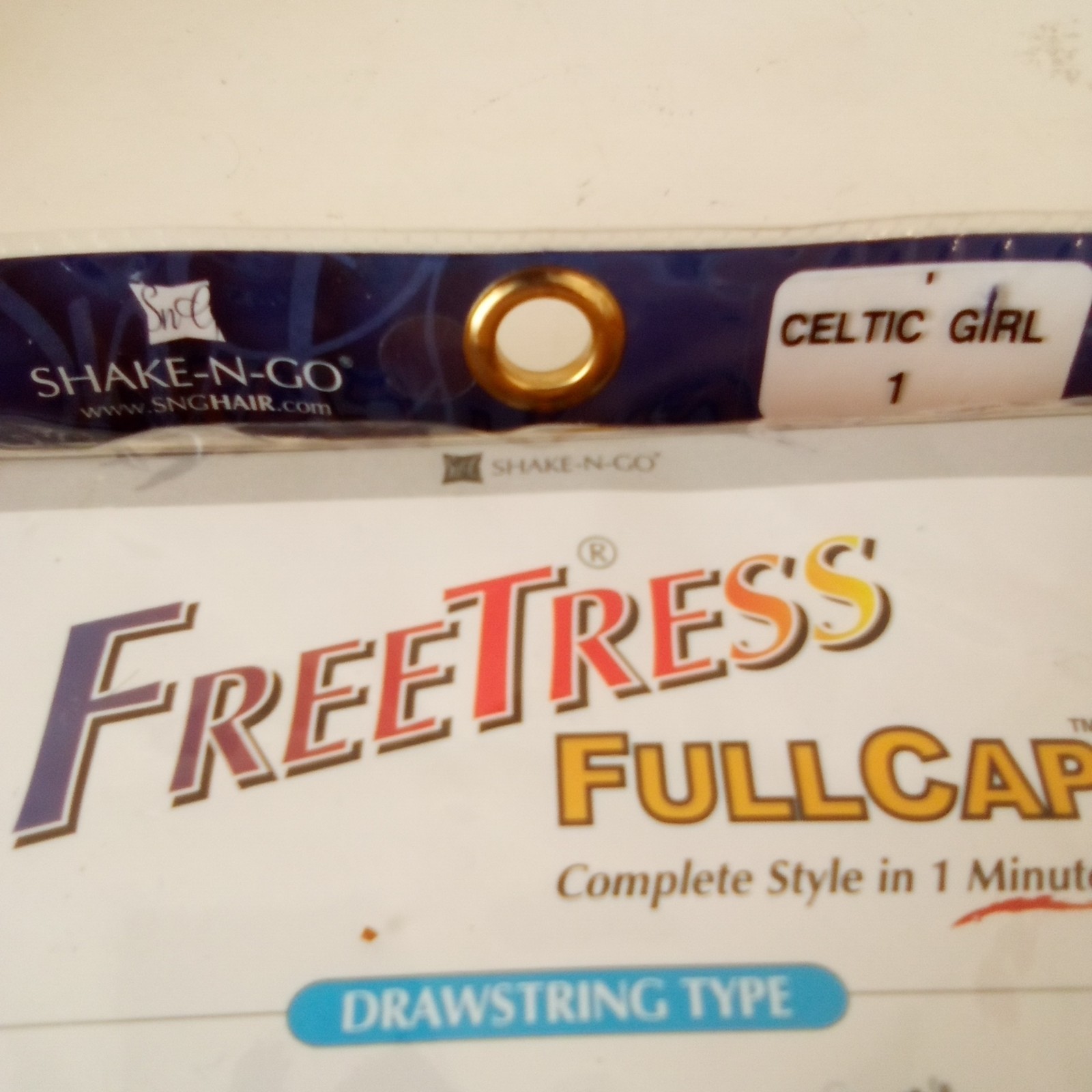 Free Tress Equal Drawstring Full Cap Natural Me Celtic Girl Color 1 Wig NWT