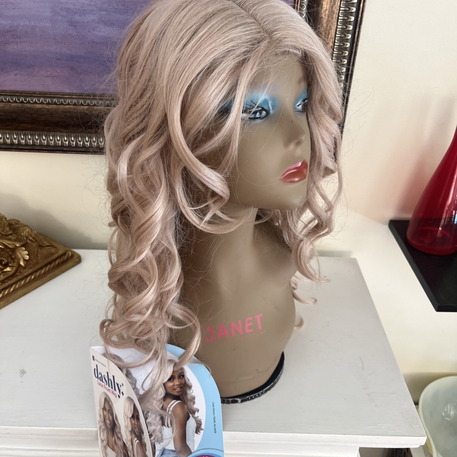 Sensationnel Lace Front Wig Pearl Blonde Long Hair New Dashly Unit 56