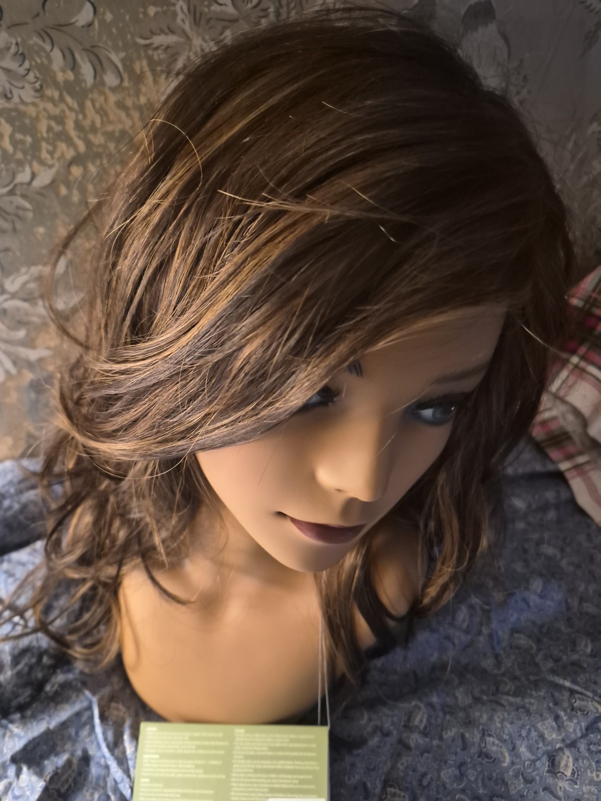Estetica Designs Orchid R6/28F Wavy Layered Synthetic Wig Classic Cap Women NEW