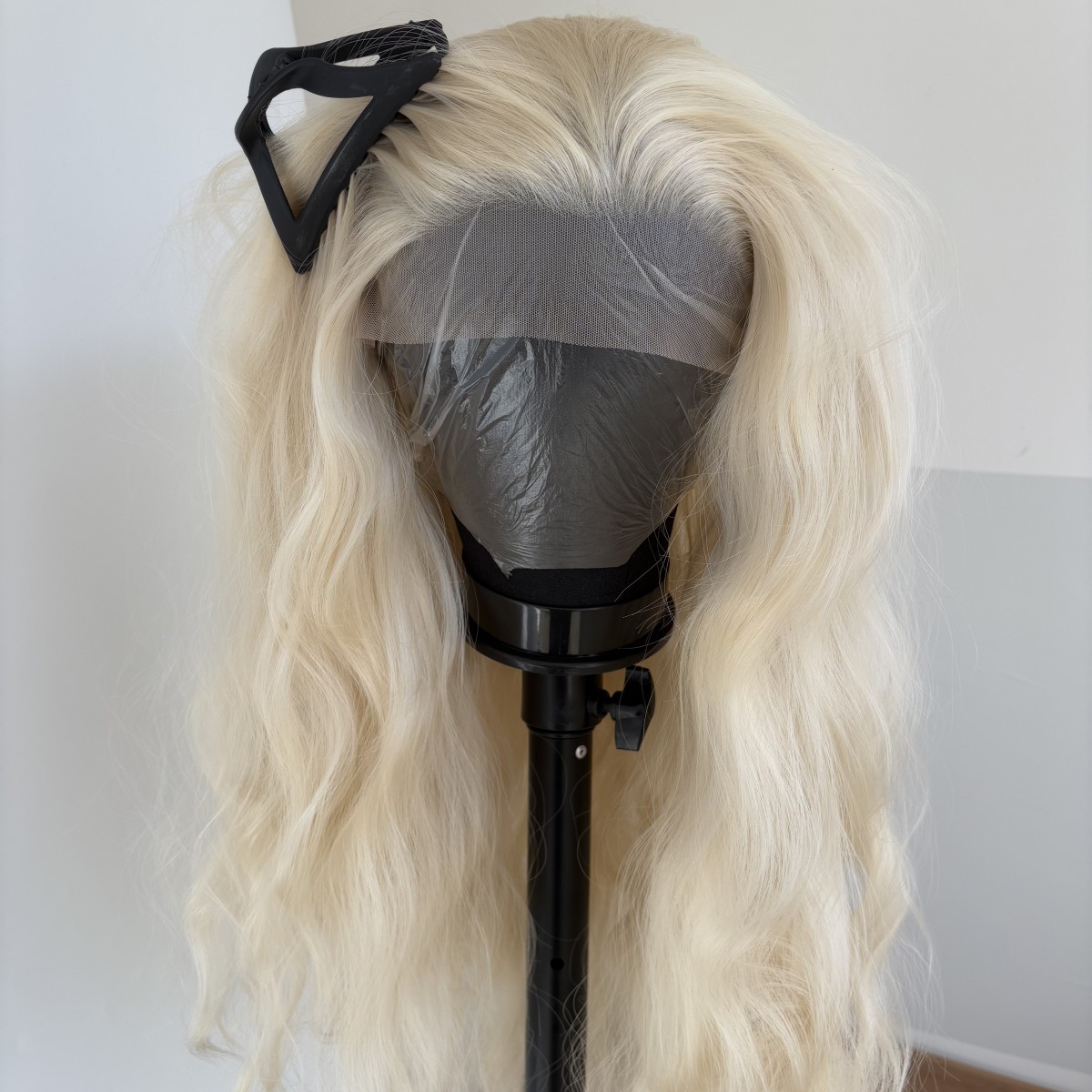 Heat Resistant Synthetic Hair Frontal Lace Wig Long Wavy Platinum blonde