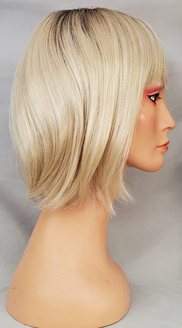 Astrid 1026 Rene of Paris synthetic wig color Champagne-R NWT display