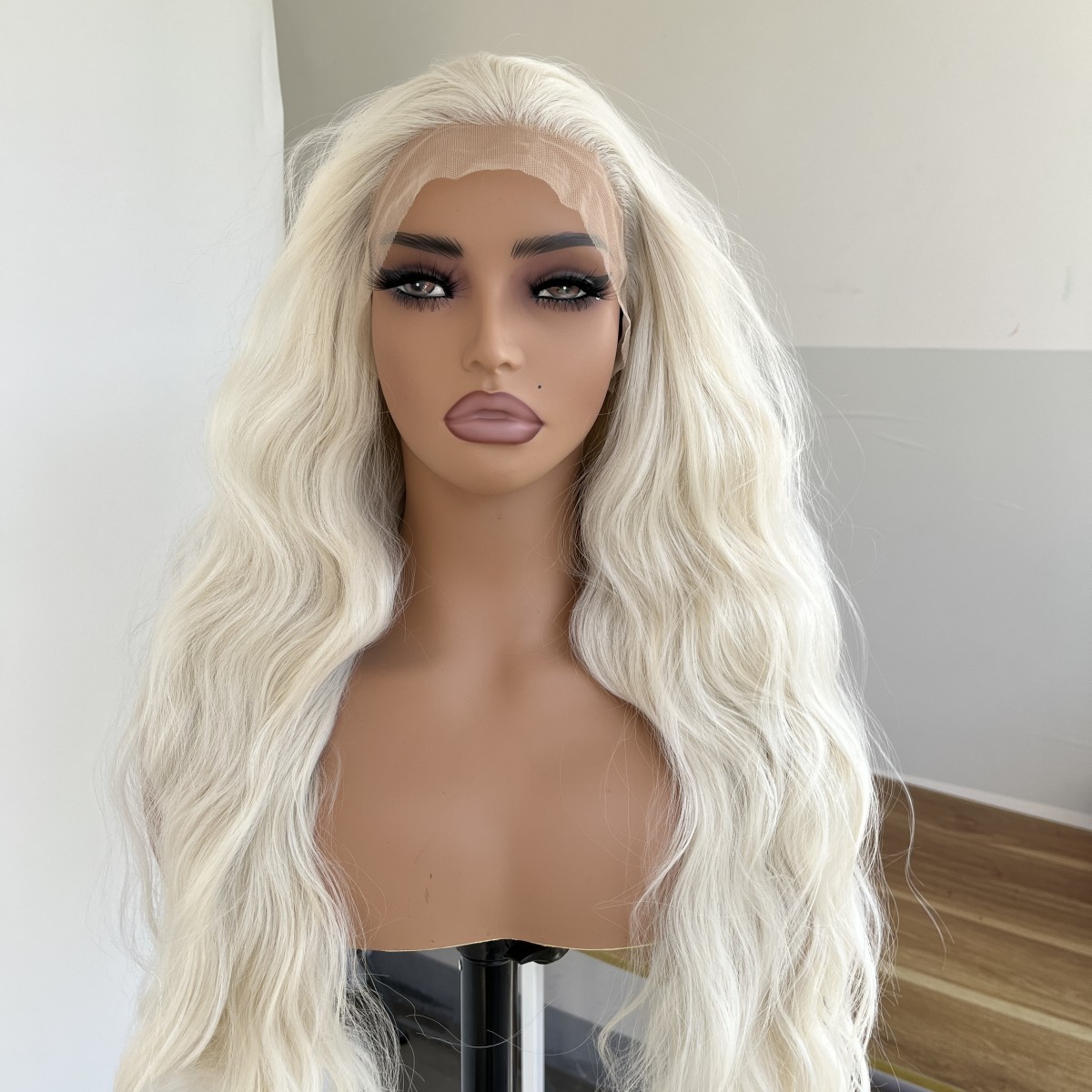 Lace Front Wigs Platinum blonde Long Wavy Soft Heat Resistant Synthetic Hair