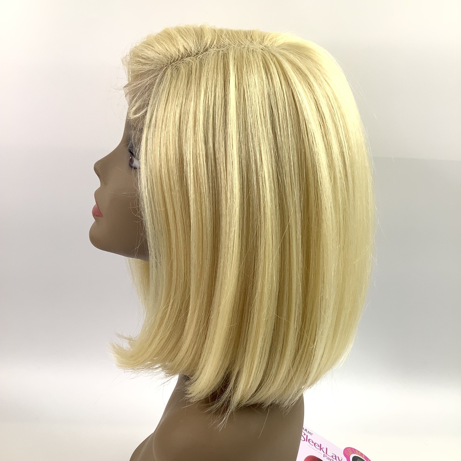 Outre SleekLay Part PERI Lace Front Wig 10″ Color 613 Blonde
