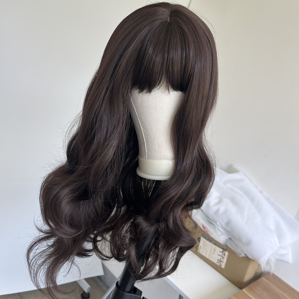 Heat Resistant Hair Cosplay Party Wig With Fringe Long Wavy Choc Brown