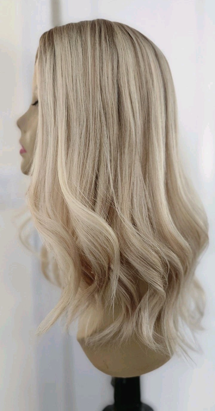 100% HUMAN HAIR SILK TOP LIGHT BLONDE TOPPER /DIMENSION 8″x8″ 18″ LONG