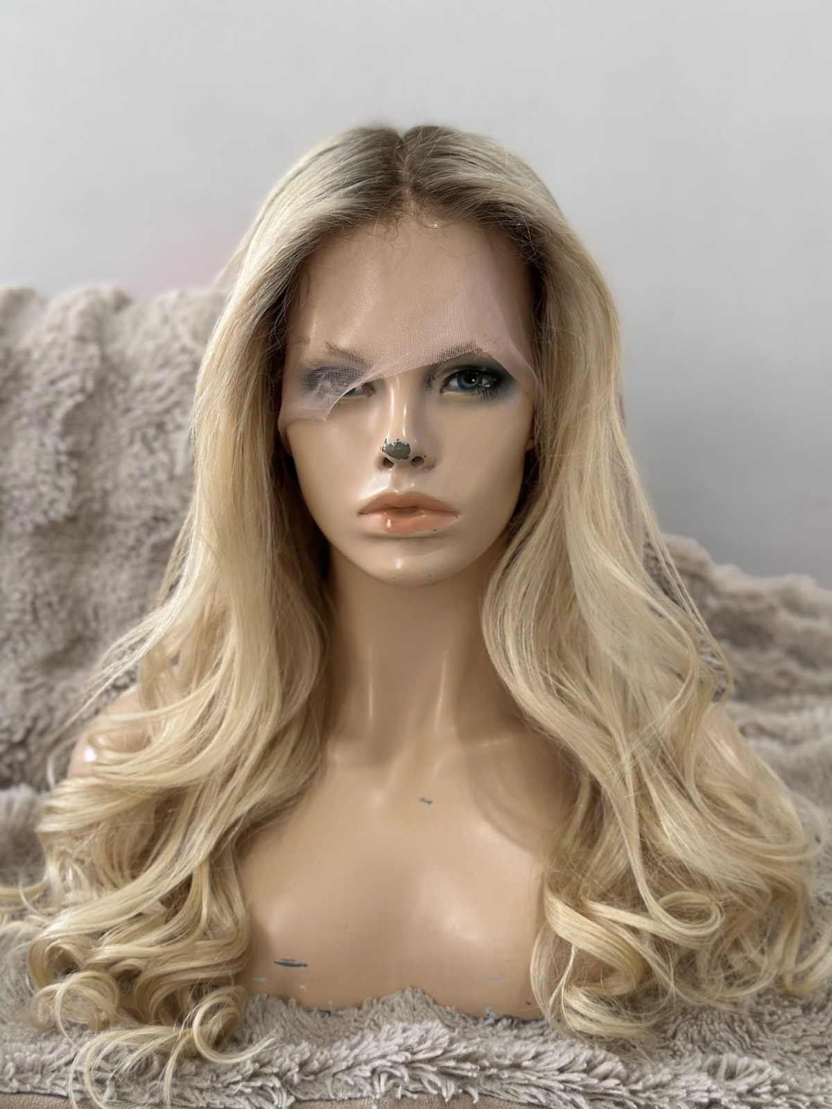 Blonde Lace wig , 100% human hair lBrand New ROOTED 20” custom order