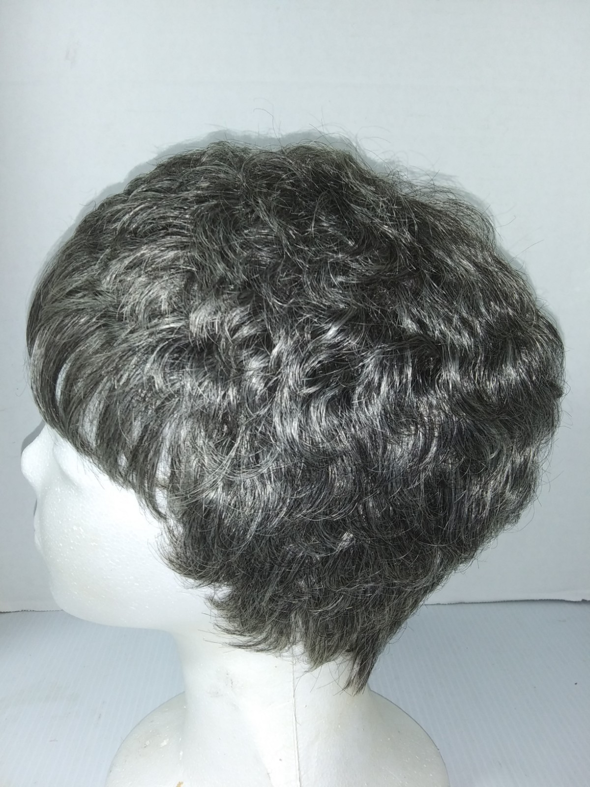 Short Curly Salt & Pepper Gray Wig Textured Acrylic Shag Pixie Wavy Vtg