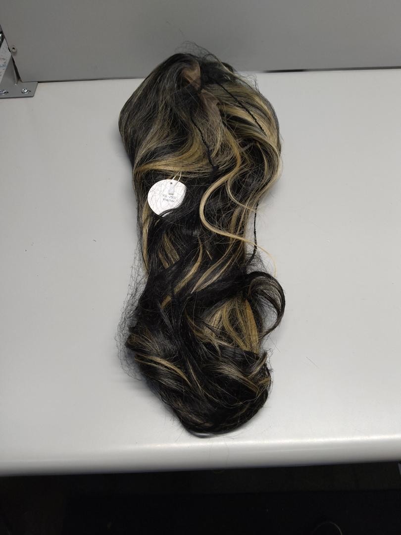 cuiud Skunk Stripe Glueless Lace Front Wig 0129 Synthetic Layered Wave 107