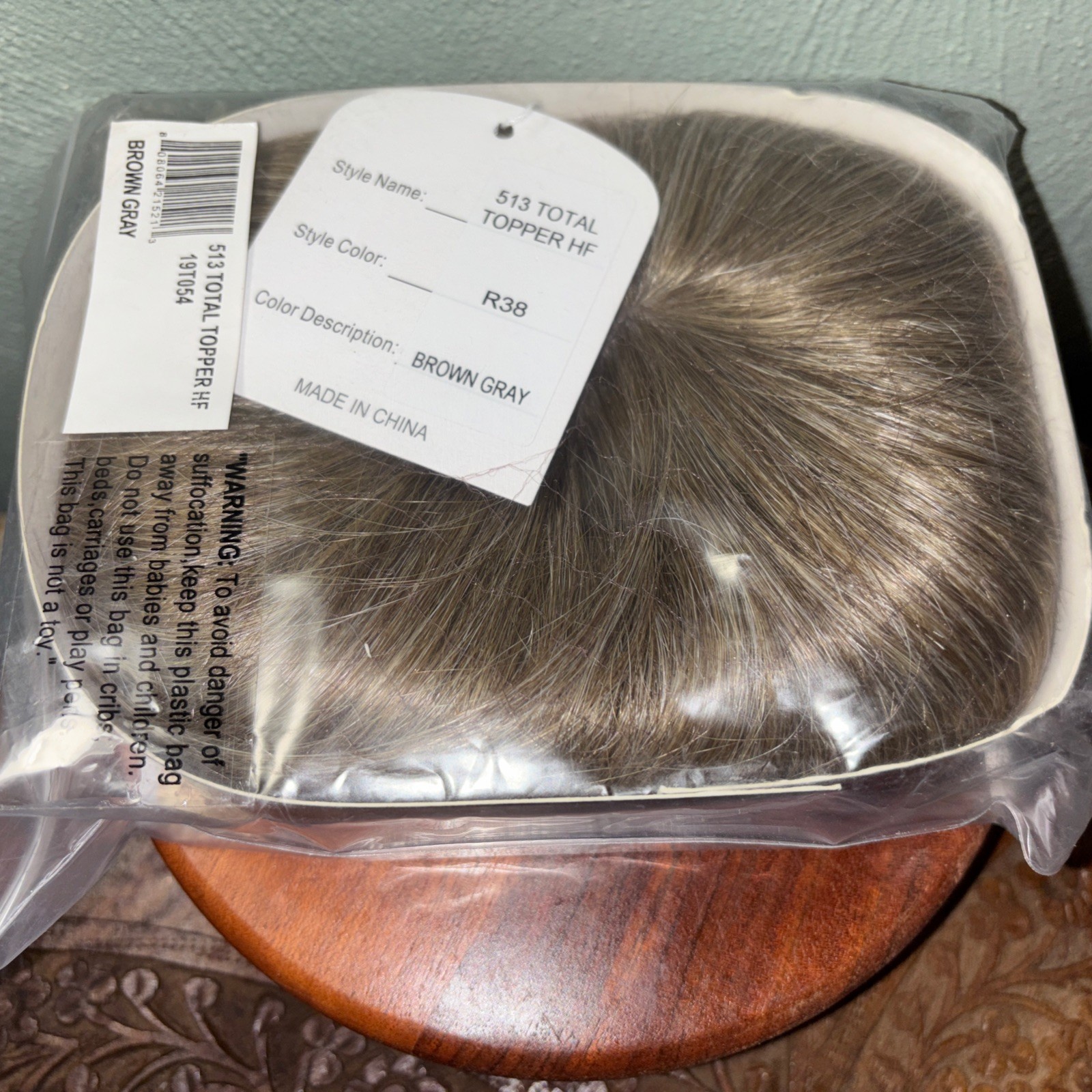 NEW Toni Brattin Fabulous Wig “Brown Gray” Wispy bangs