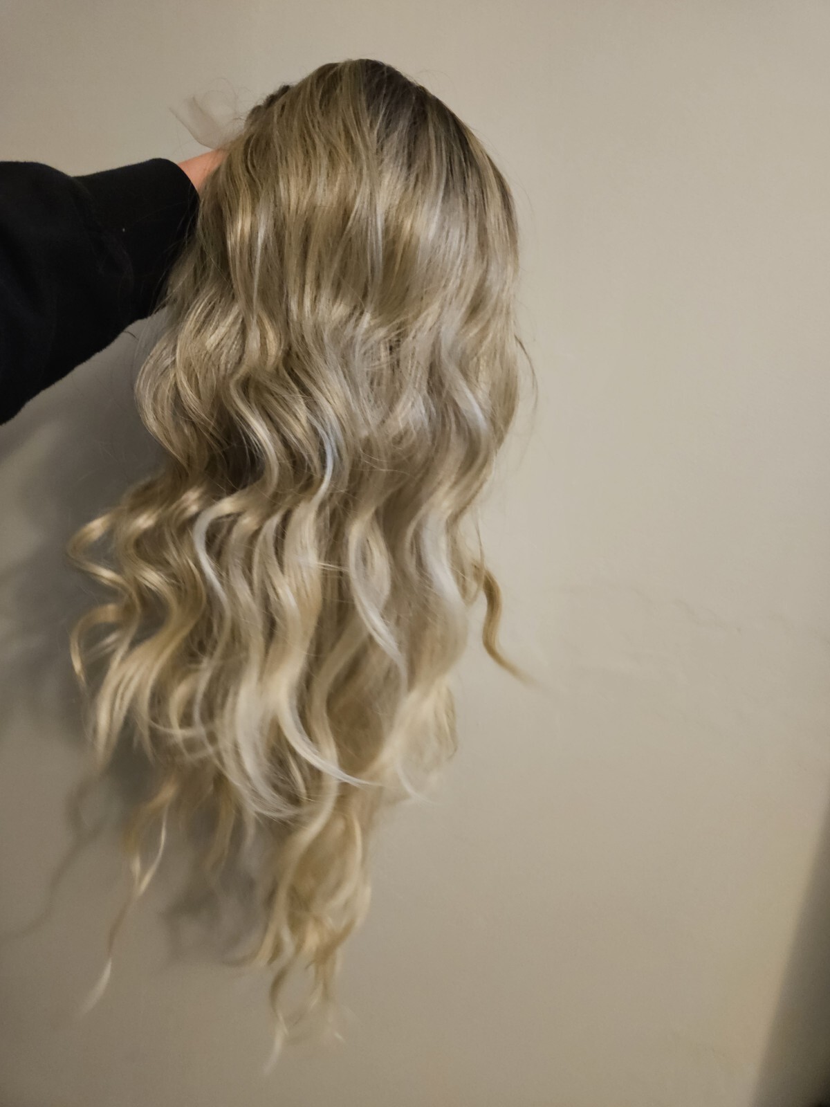 26″ AMAZING Lace Front Mixed DIRTY BLONDE ROOTED WAVY BANGS WIG