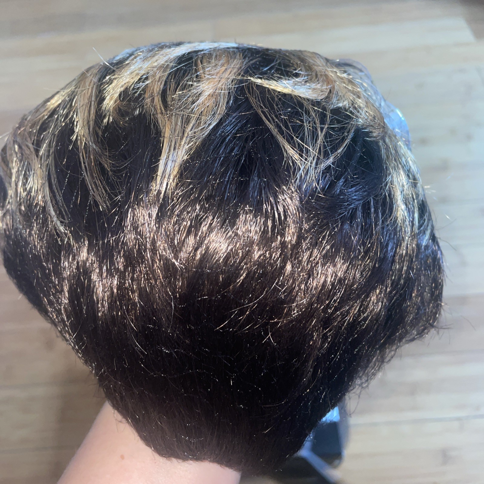 Especially Yours Women Easy Care Wig Color #TT4/24 Size Avg Style Z0283 Broadway