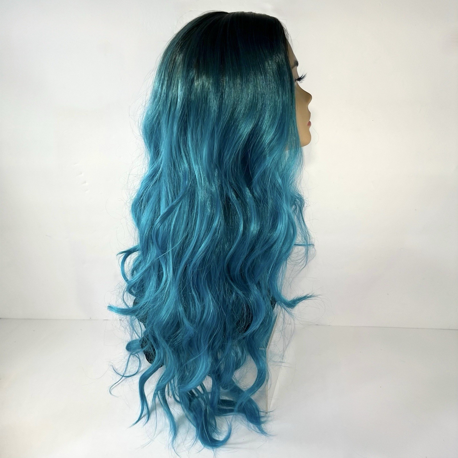 Nayoo Long Ombre Blue/Teal Wig 26″ Wavy Synthetic Heat Resistant Middle Part