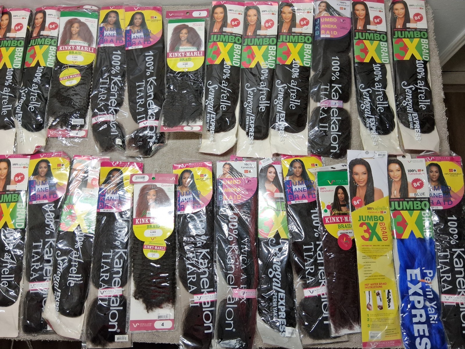 Vivica A Fox Mixed HAIR EXTENSION LOT Of 31 Kanekalon 84″