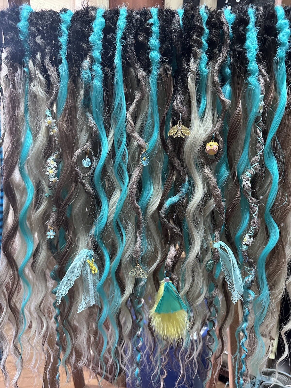 Dreadlocks Boho Curls DE 60 pieces – 120 ends + free elastic band decoration