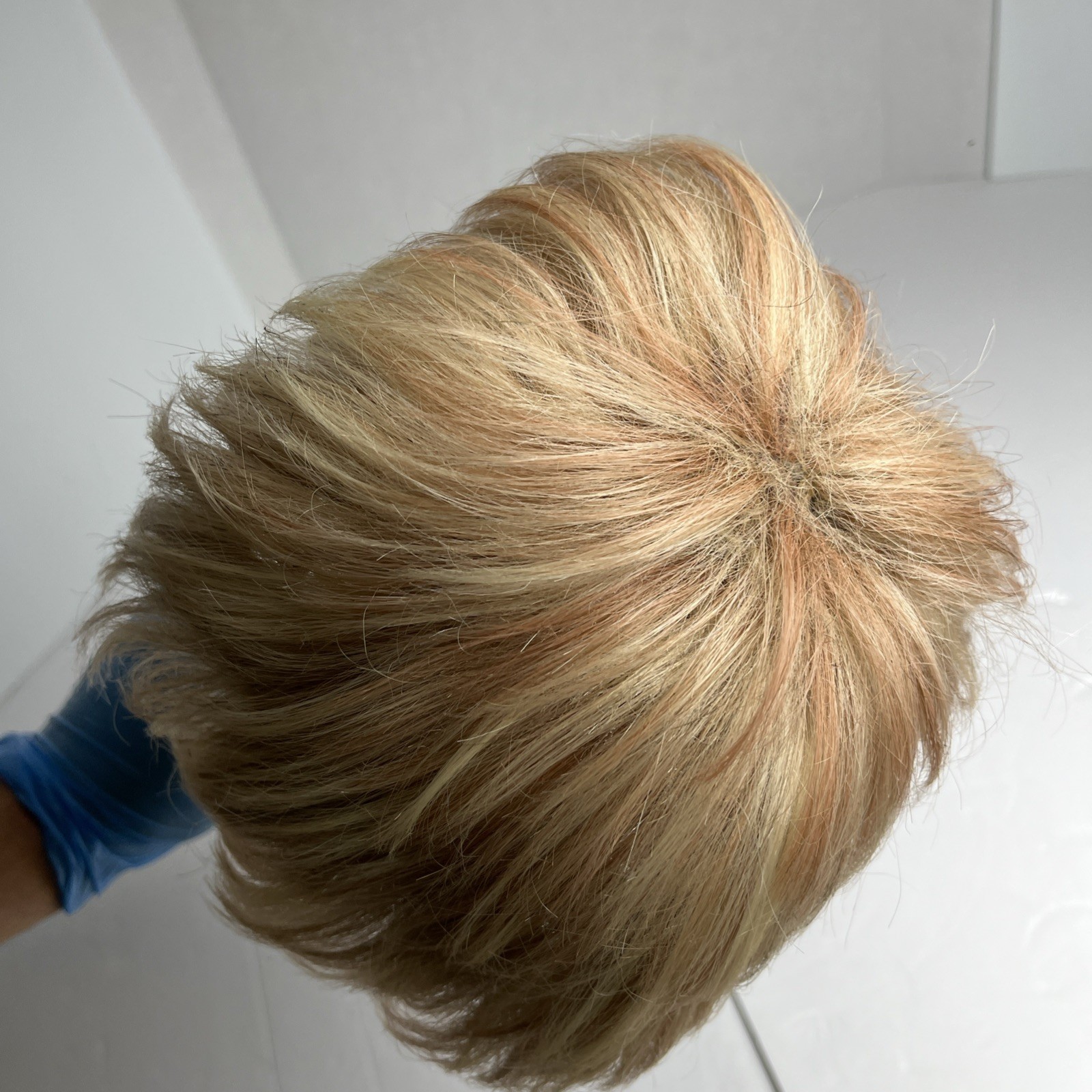 The Wig Company Blonde Perfect Image Short Average 21″-22″ w Vtg MCM Metal Stand