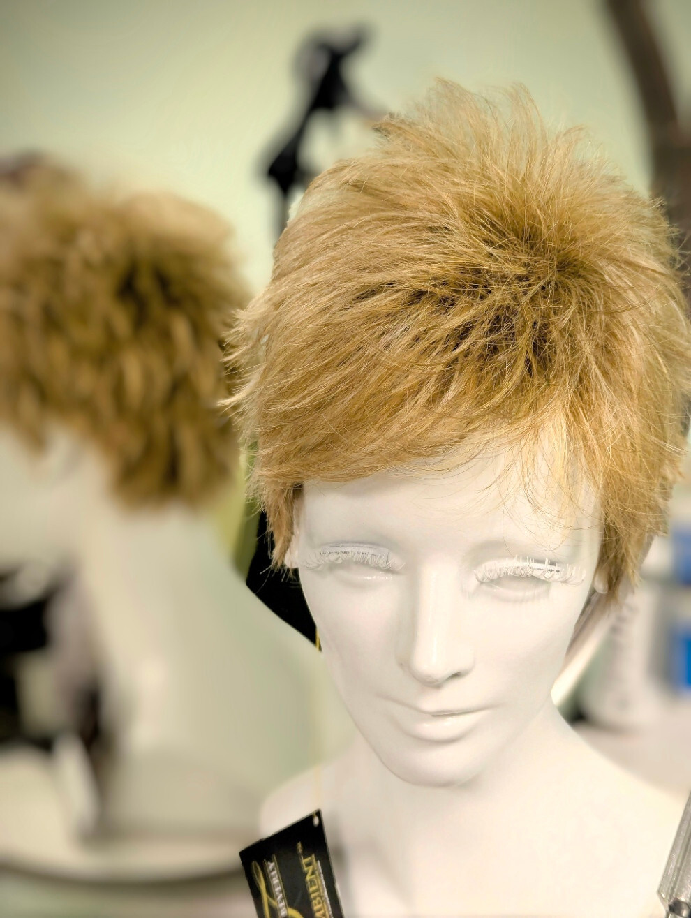 Ambient Fiber Vintage Tony of Beverely Iris in color Malibu Blonde
