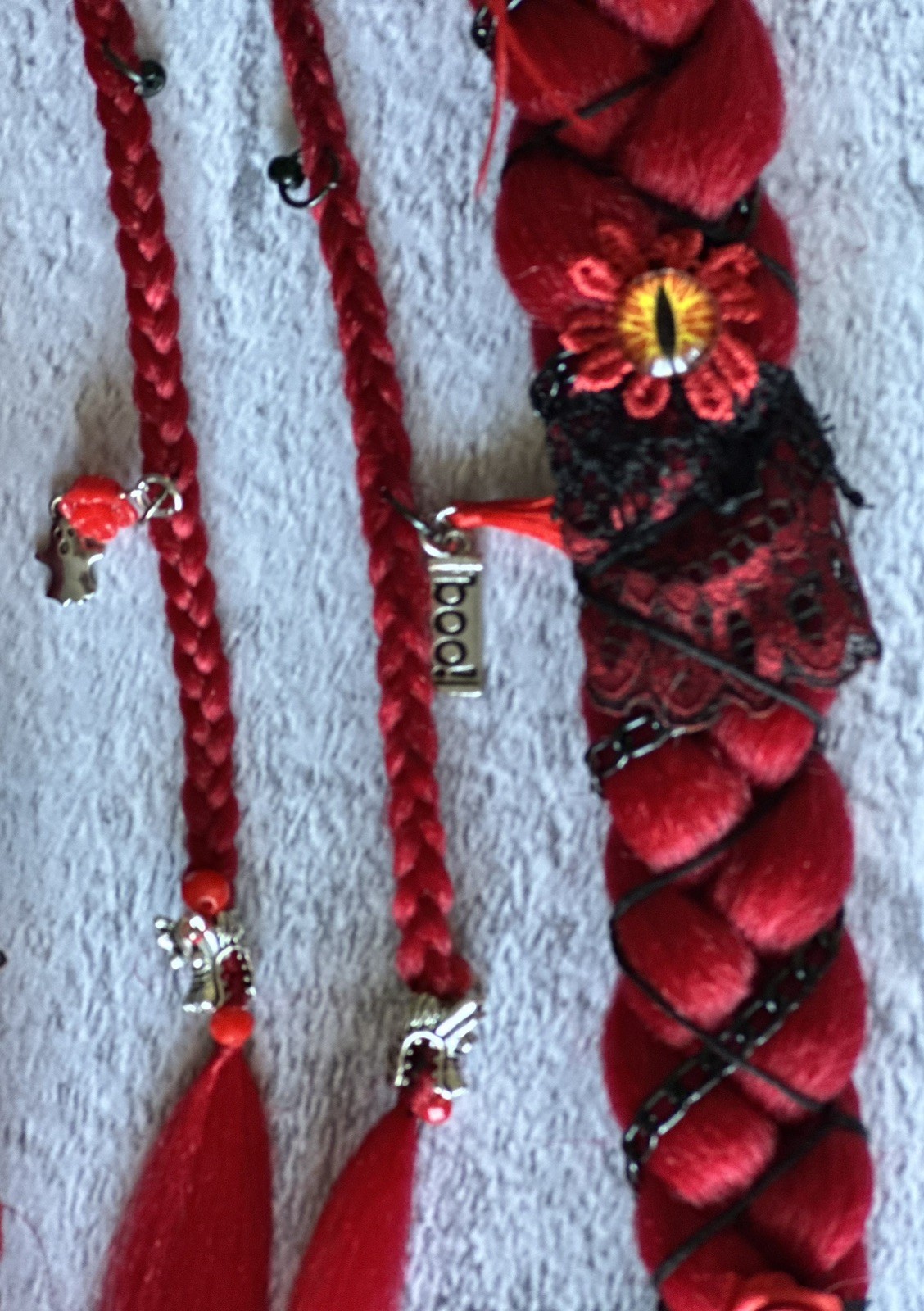 braids on rings and carabiners made of kanekalon Halloween
