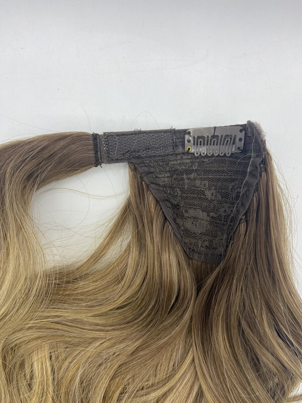 JORDYNWOODS EASILOCKS THE PONYTAIL HAIR HEATRESISTANT 22″ 120G VANILLA BALAYAGE