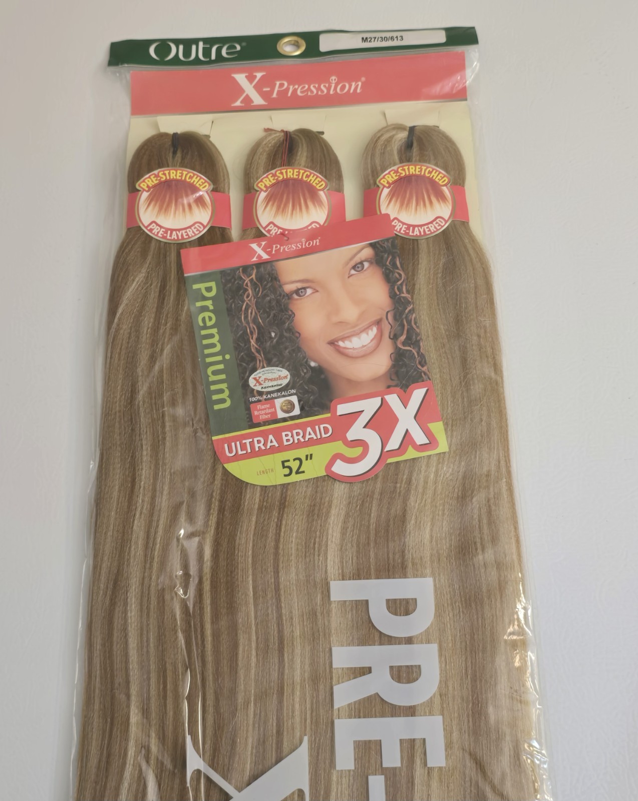 X-pression Expression Kanekalon Outre 3X Xpression Pre-Stretched 52″ M27/30/613