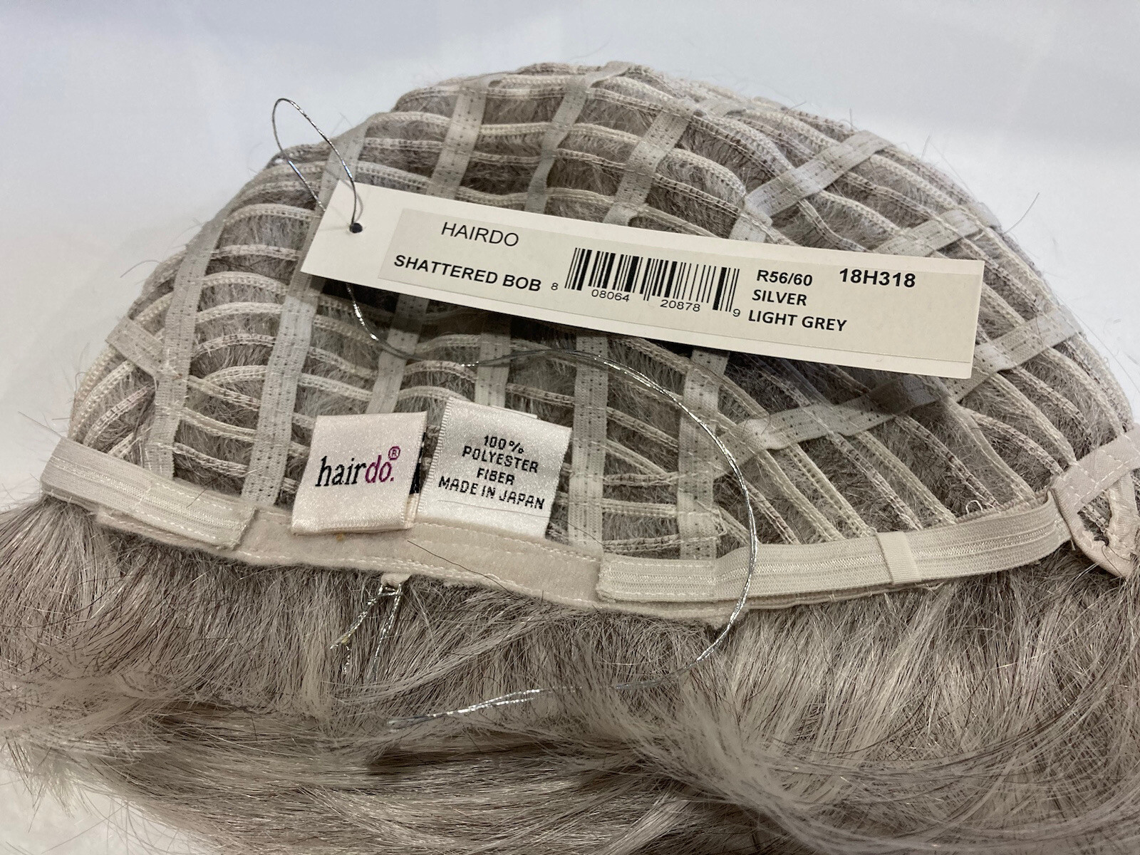 SHATTERED BOB WIG BY HAIRDO R56/60 Silver Light Grey New In Box