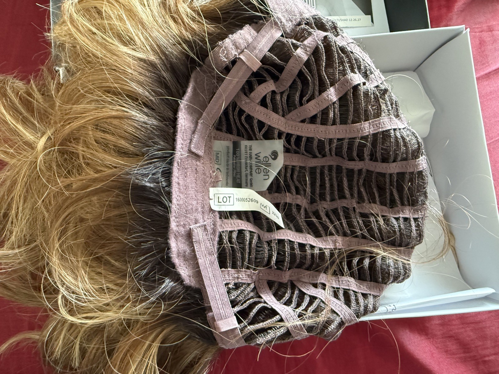 STELLA Wig ELLEN WILLE BERNSTEIN MULTIShade Heat-Friendly, Mono Part, Lace Front