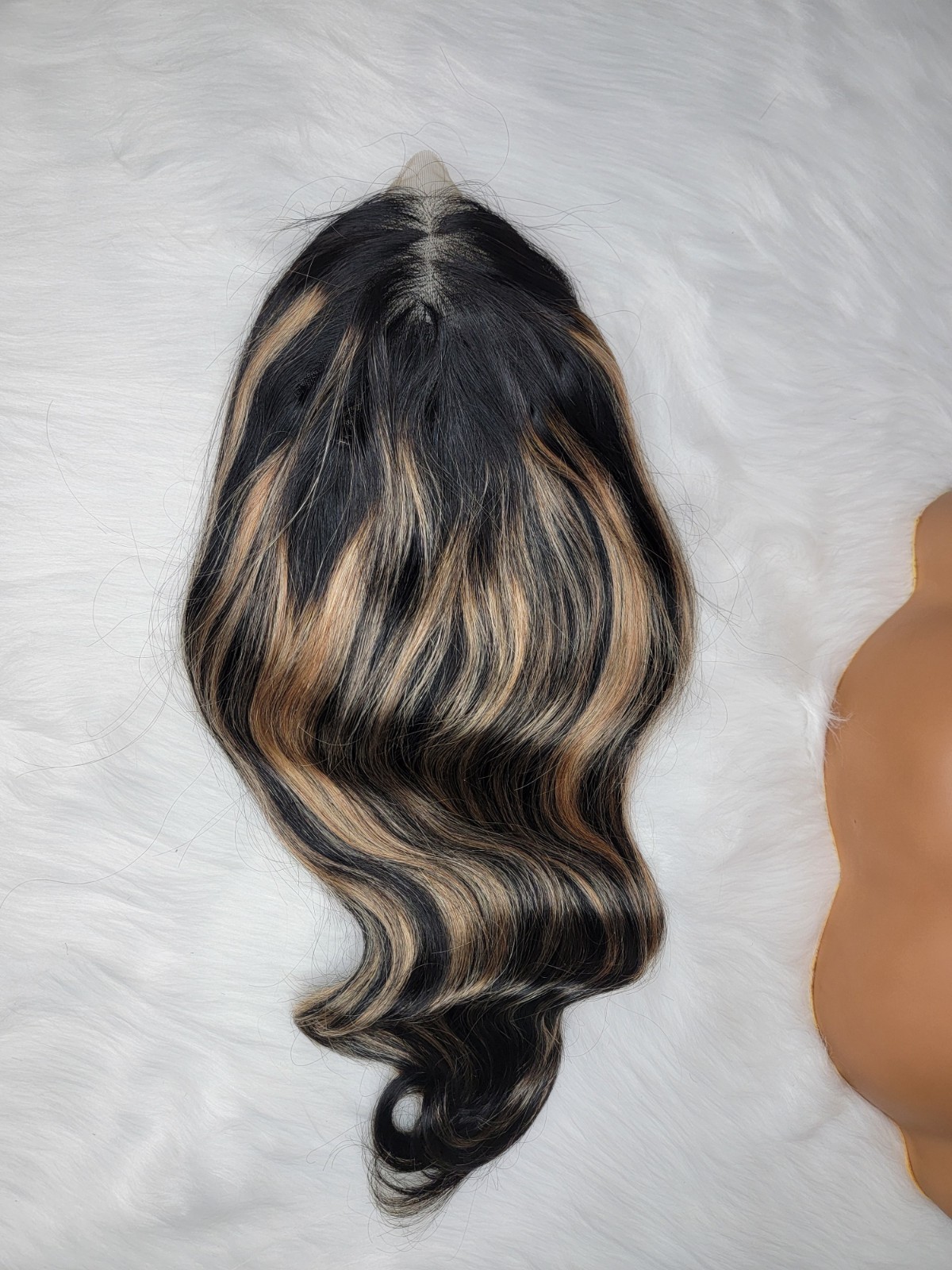 16inch Gorgeous Highlighted, 4×4 Bodywave, 100% Human Hair.