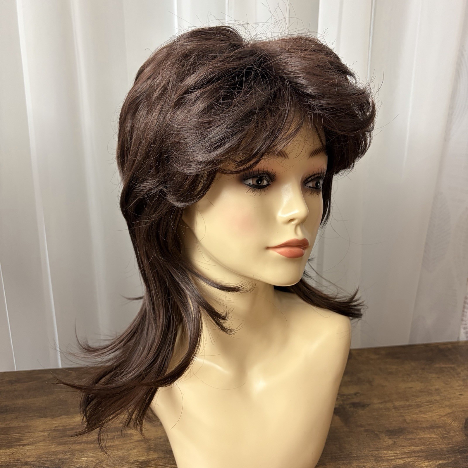 Women Full Cap Wig Chestnut Brown 18″ Long Middle Part Layered Synthetic