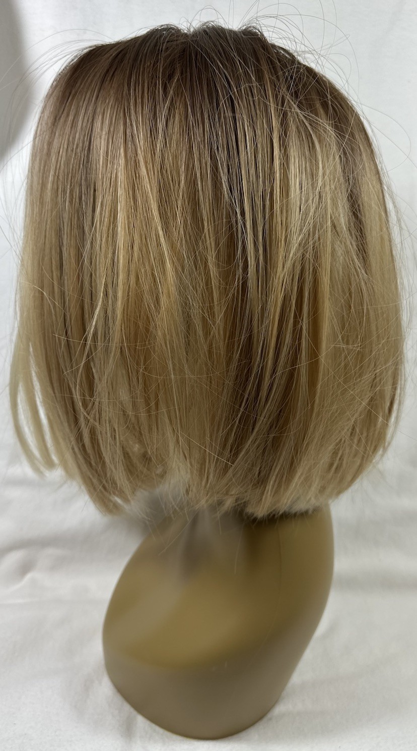 Auburn/Cinnamon Brown Strawberry Blonde Lob Wig C Part One Length Straight Ombre