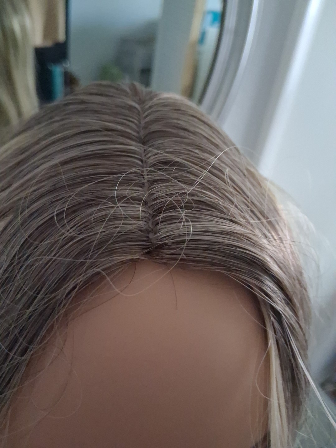 Long Straight Golden Blonde Ombre Wig 28″ Long New